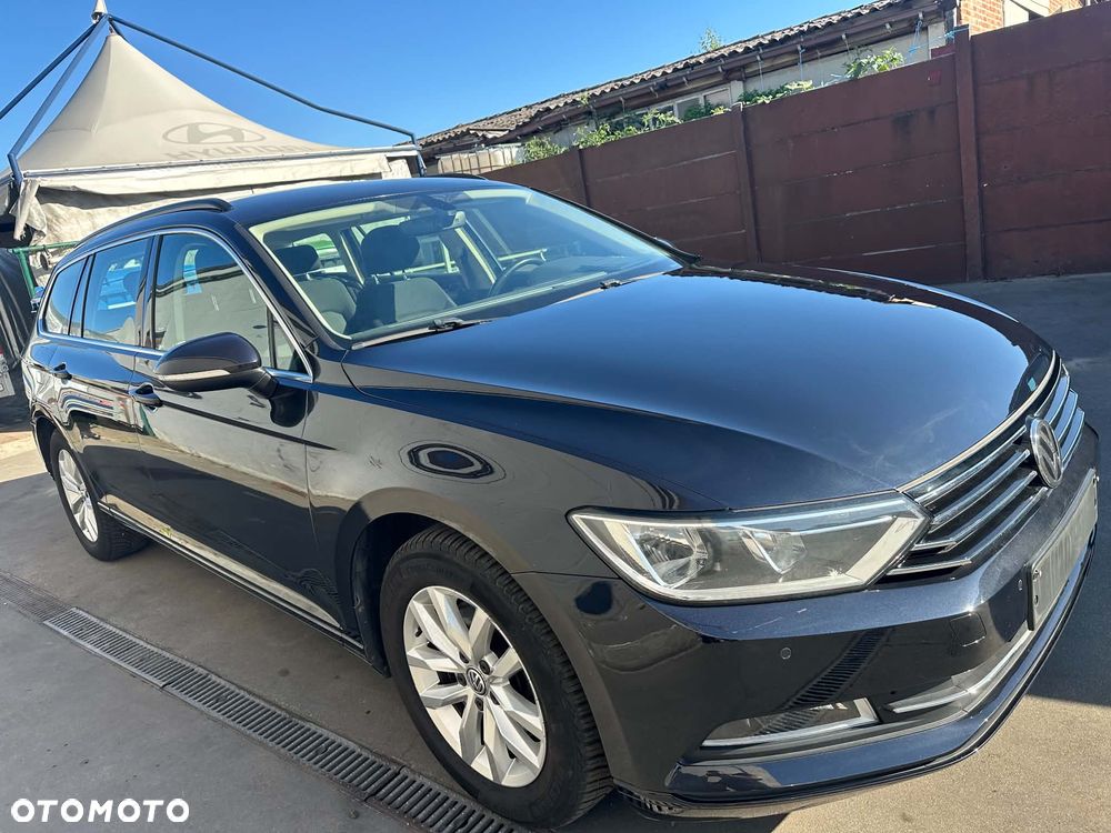 Volkswagen Passat 1.6 TDI (BlueMotion Technology) DSG Comfortline - 2