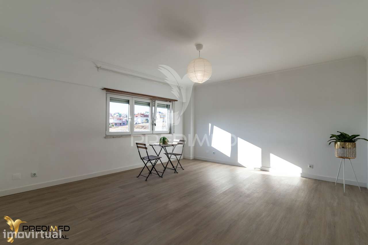 APARTAMENTO T2 TOTALMENTE REMODELADO COM GARAGEM E ARRECADAÇÃO - Grande imagem: 5/32