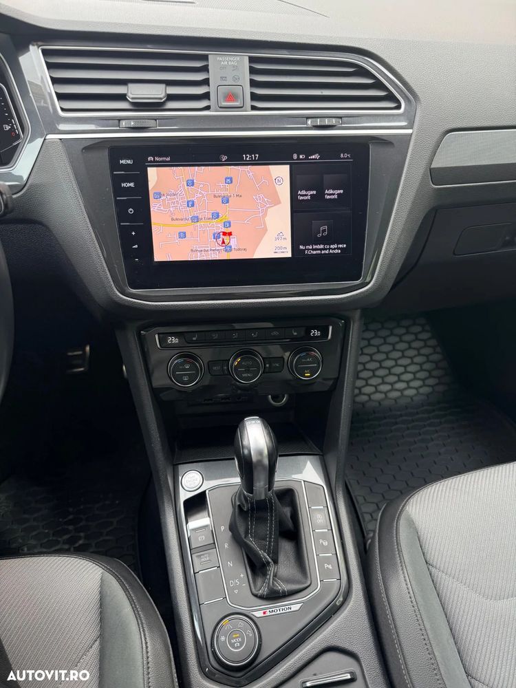 Volkswagen Tiguan - 13