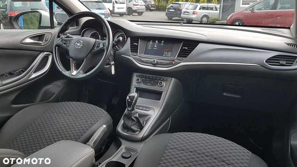 Opel Astra 1.6 CDTI Essentia - 17