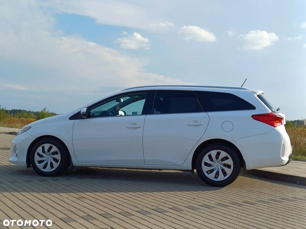 Toyota Auris 1.4 D-4D Comfort - 7