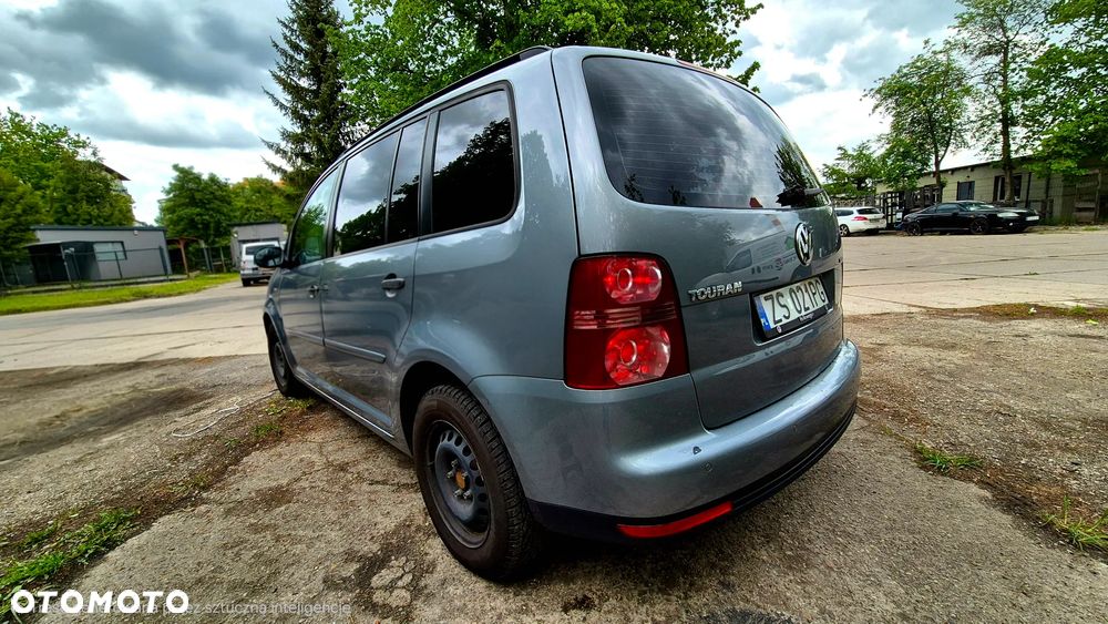 Volkswagen Touran 1.9 TDI DPF BlueMot Trendline - 3