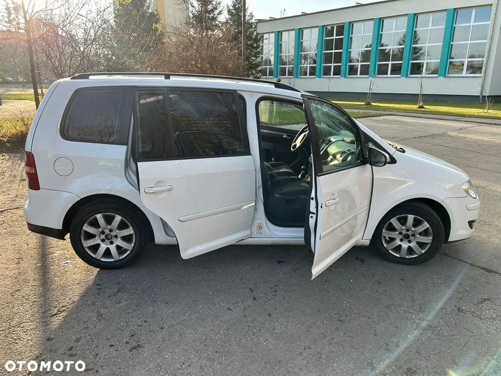 Volkswagen Touran 1.4 TSI Comfortline - 4