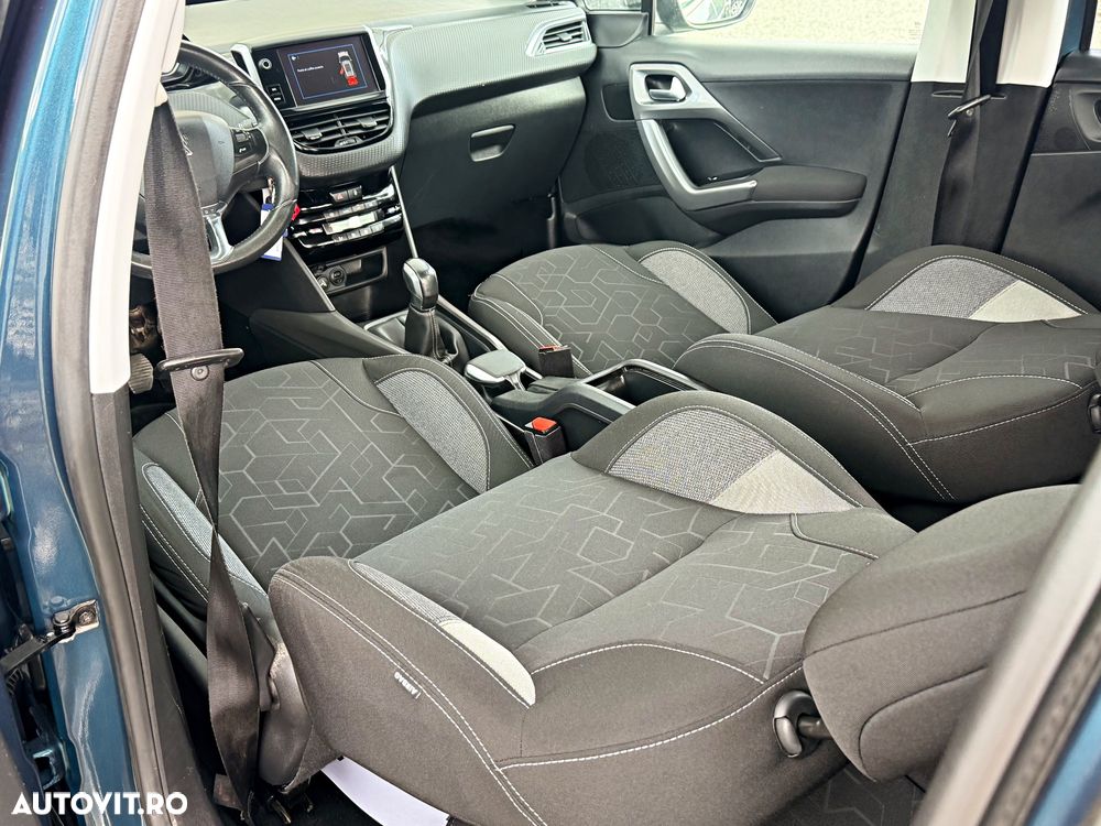 Peugeot 2008 PureTech 82 Style - 20