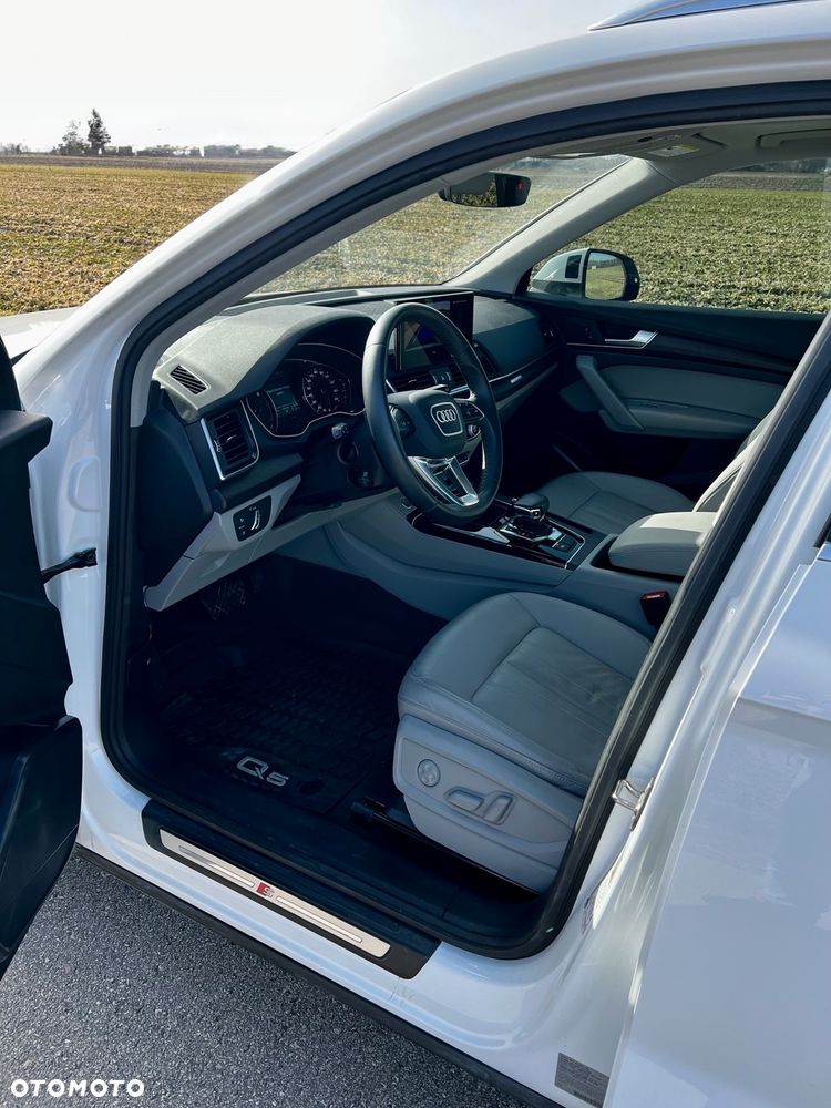 Audi Q5 45 TFSI quattro S tronic S line business - 16