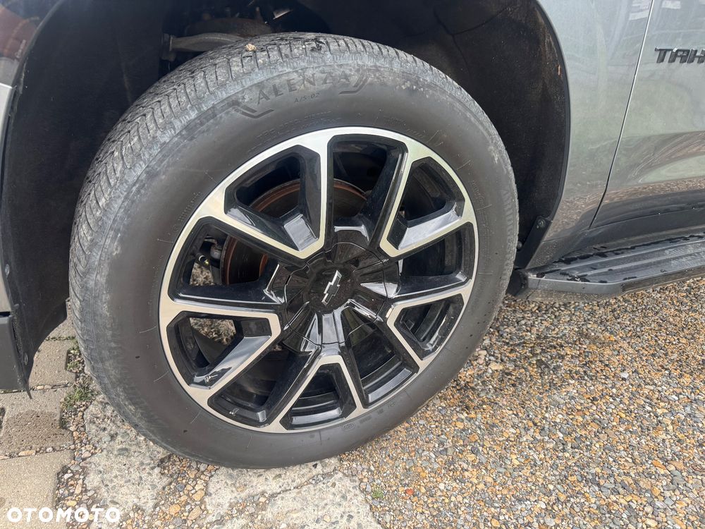 Chevrolet Tahoe - 15