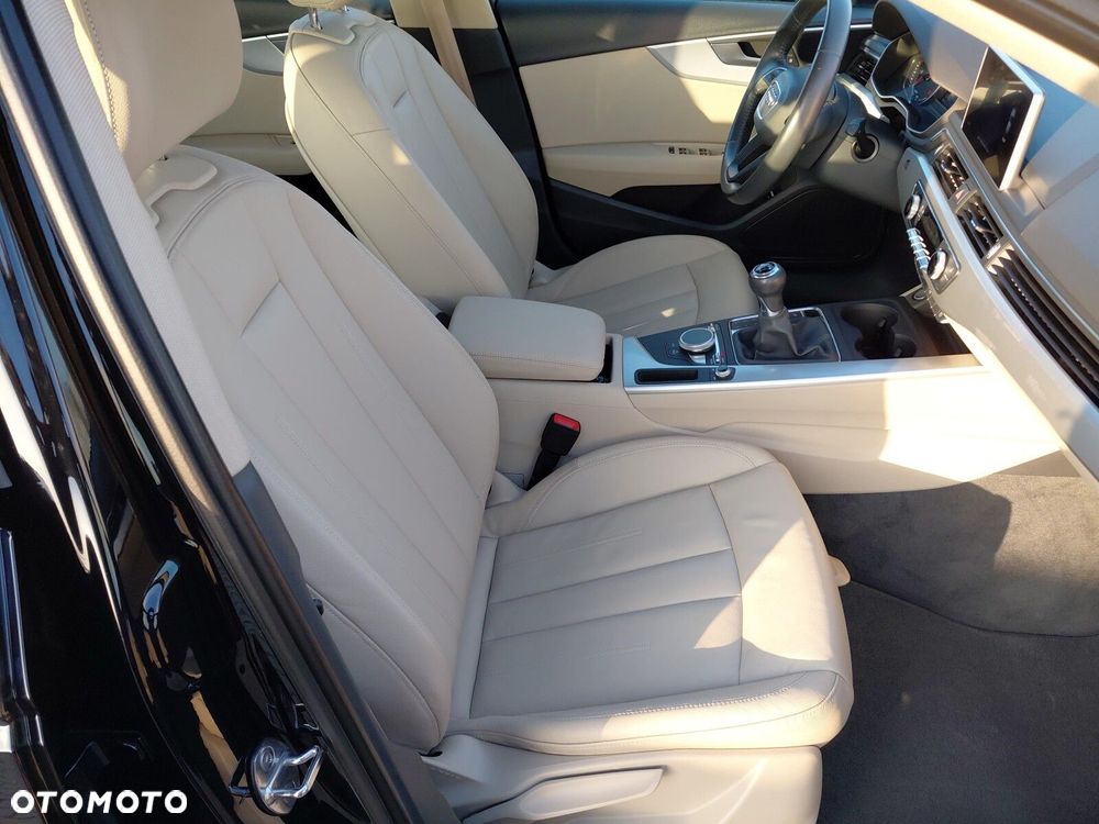 Audi A4 Limousine - 11