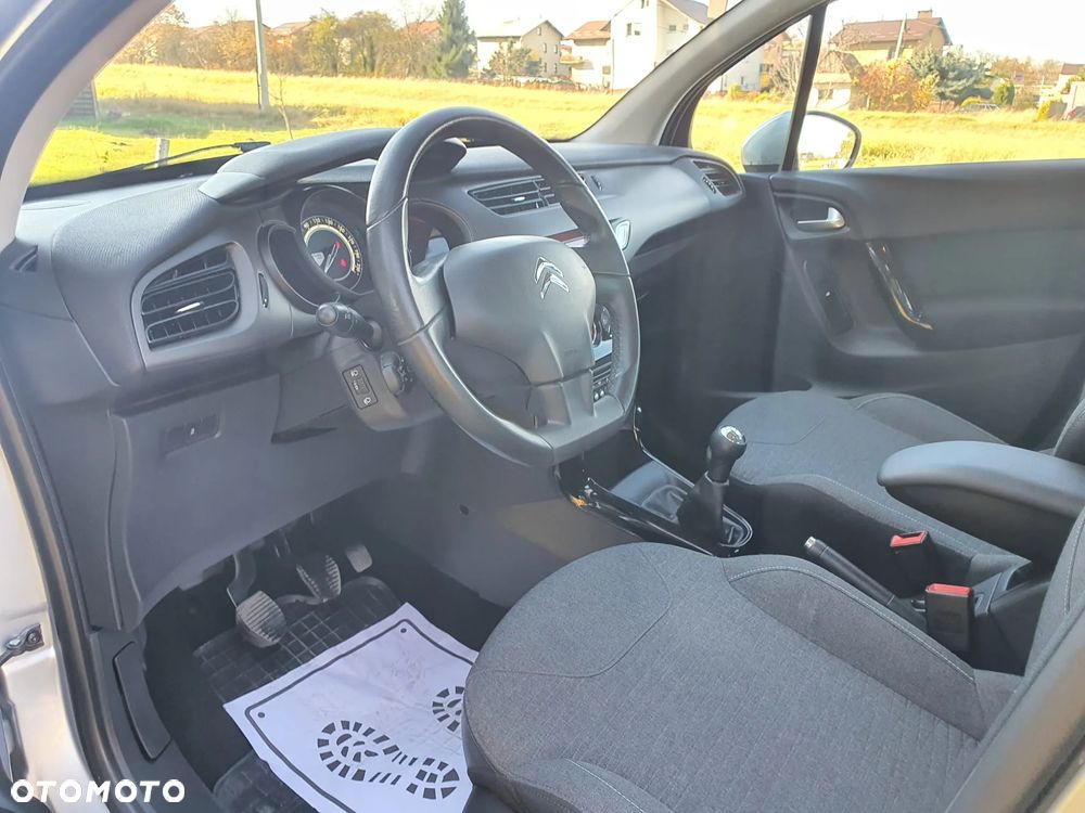 Citroën C3 Pure Tech (VTi) 82 Exclusive - 14