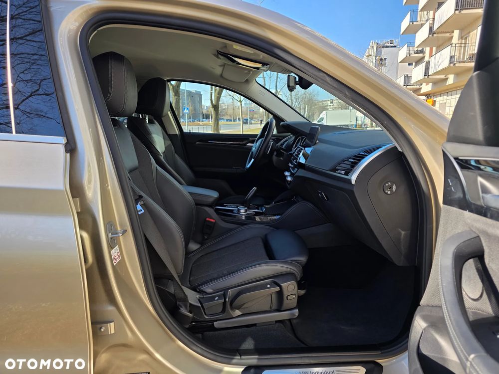 BMW X4 xDrive20i xLine sport - 34