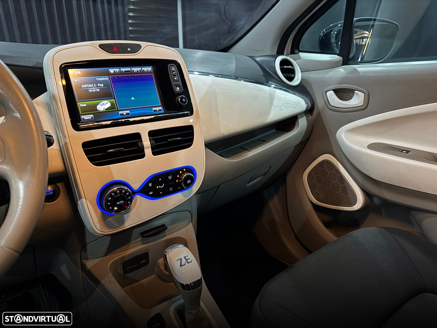 Renault Zoe - 16