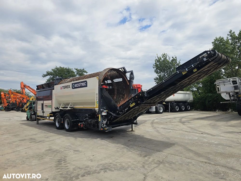 Terex CIUR mobil 6mc EX DEMO 2023, 561ore, 2 BENZI, remorca 2 axe, latime 2,49m, motor CAT 140CP, sita diametru gauri 100mm, perie, - 4
