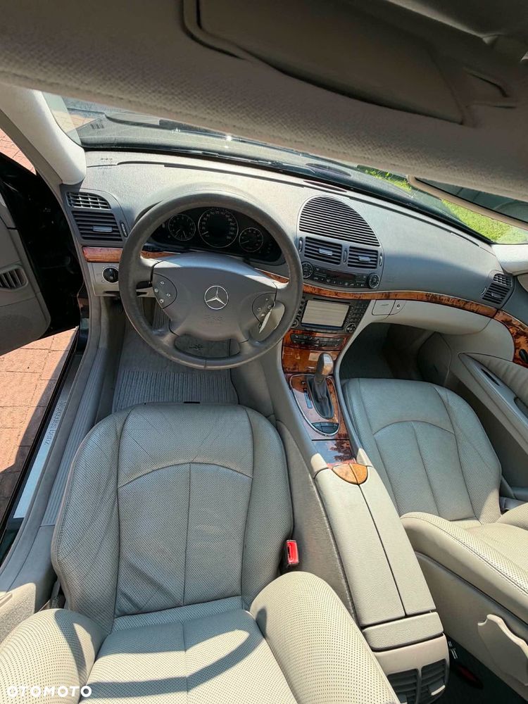 Mercedes-Benz Klasa E 320 T Avantgarde - 13