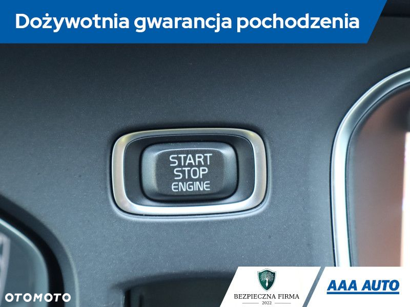 Volvo V40 - 20