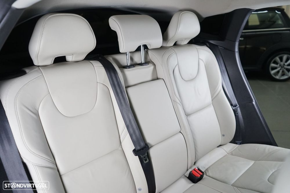 Volvo V40 1.6 D2 Summum - 41