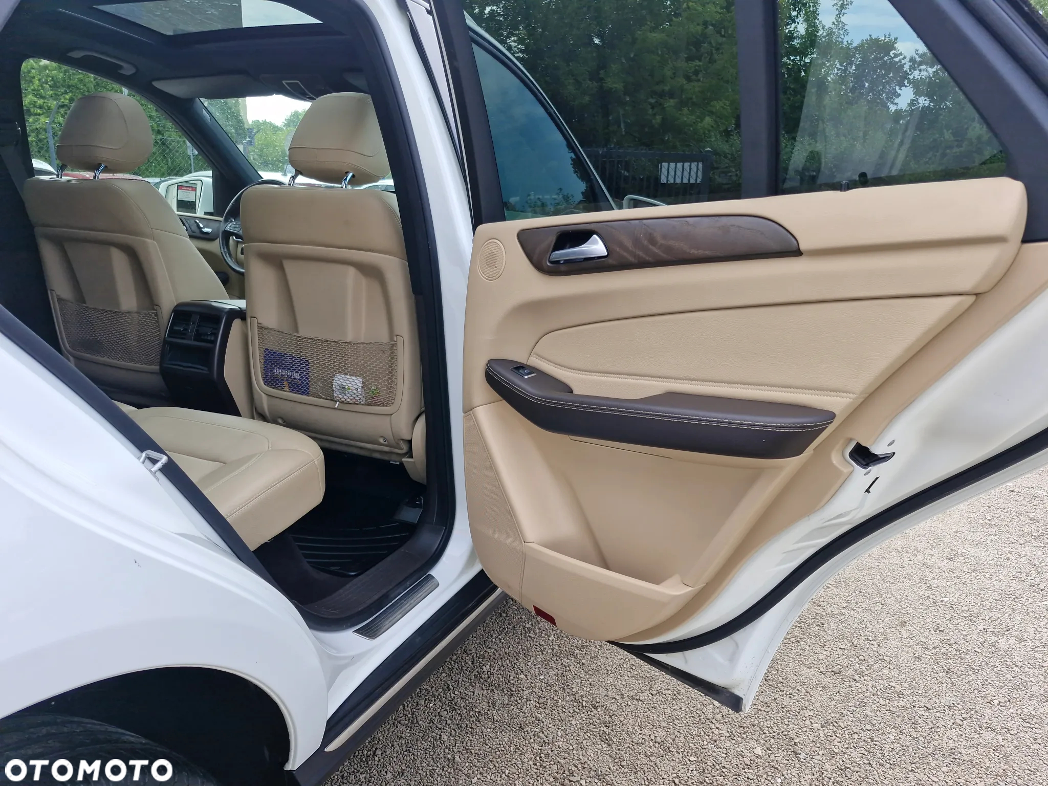 Mercedes-Benz GLE 350 d 4-Matic - 16