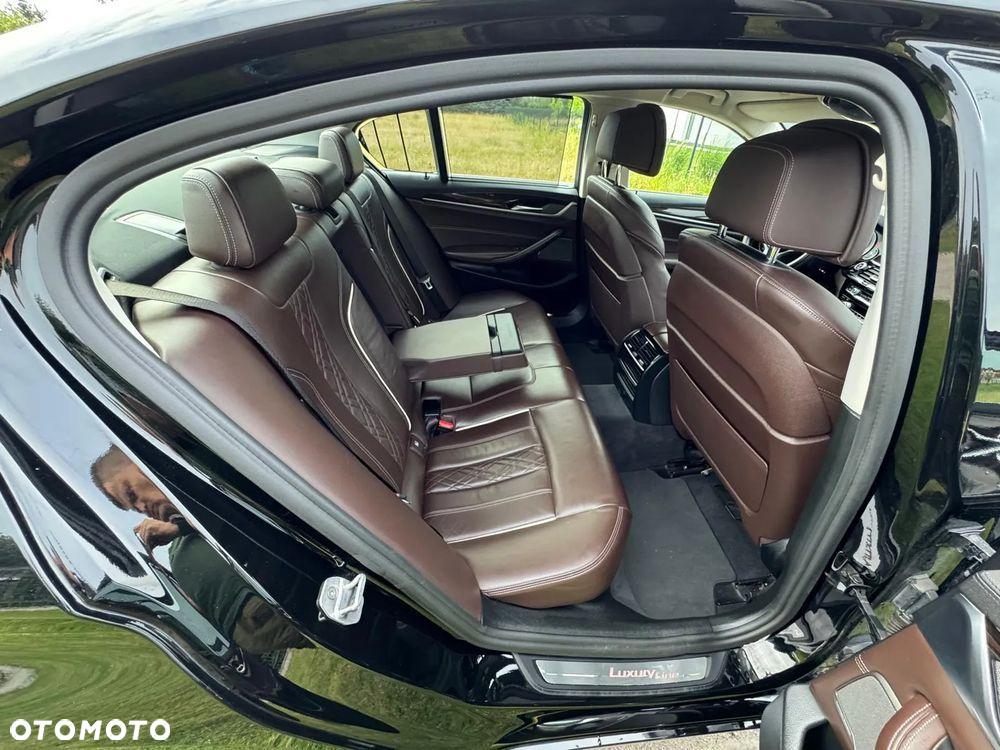 BMW Seria 5 520d Luxury Line - 10