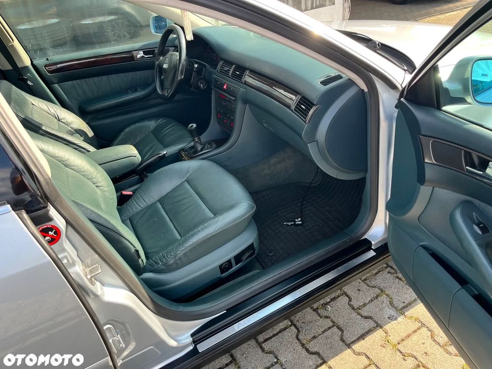 Audi A6 Limousine 2.8 - 16