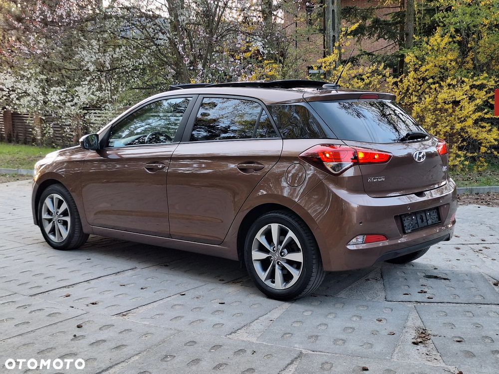 Hyundai i20 1.4 YES Gold - 3