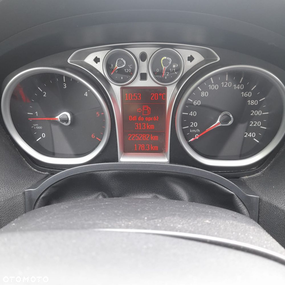 Ford Kuga 2.0 TDCi 4x4 Individual - 26
