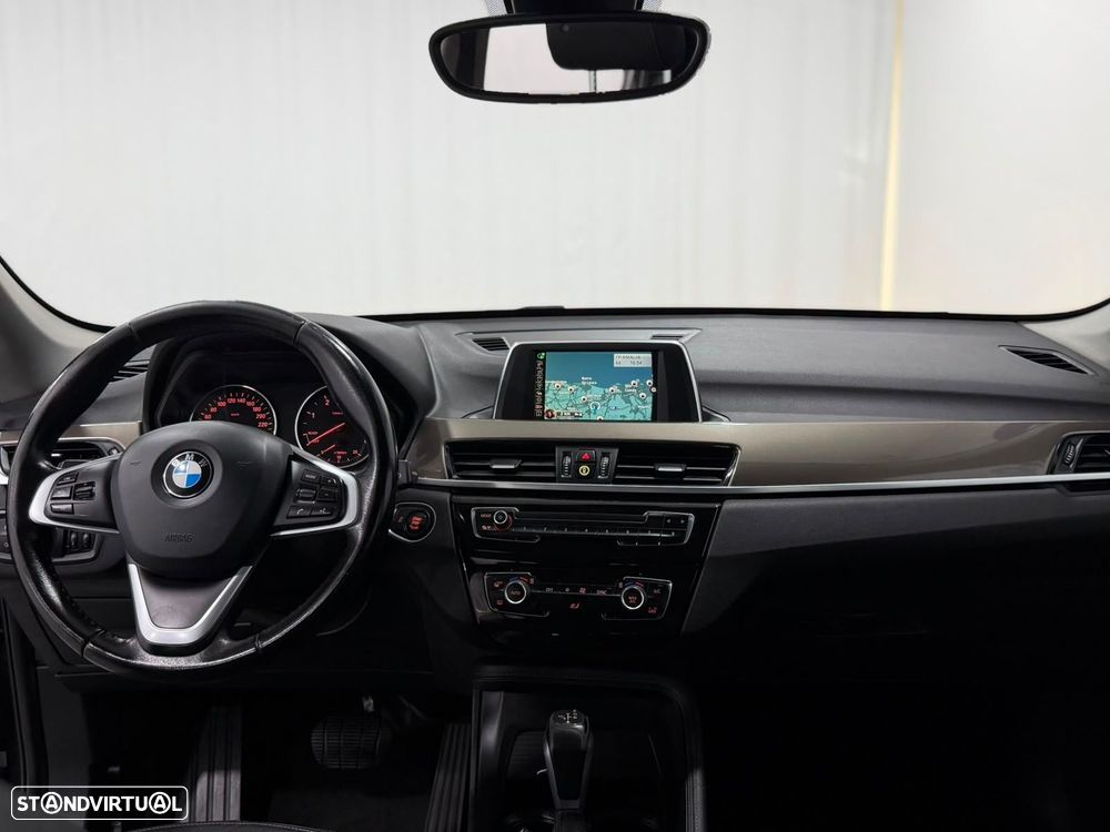 BMW X1 18 d sDrive xLine Auto - 8