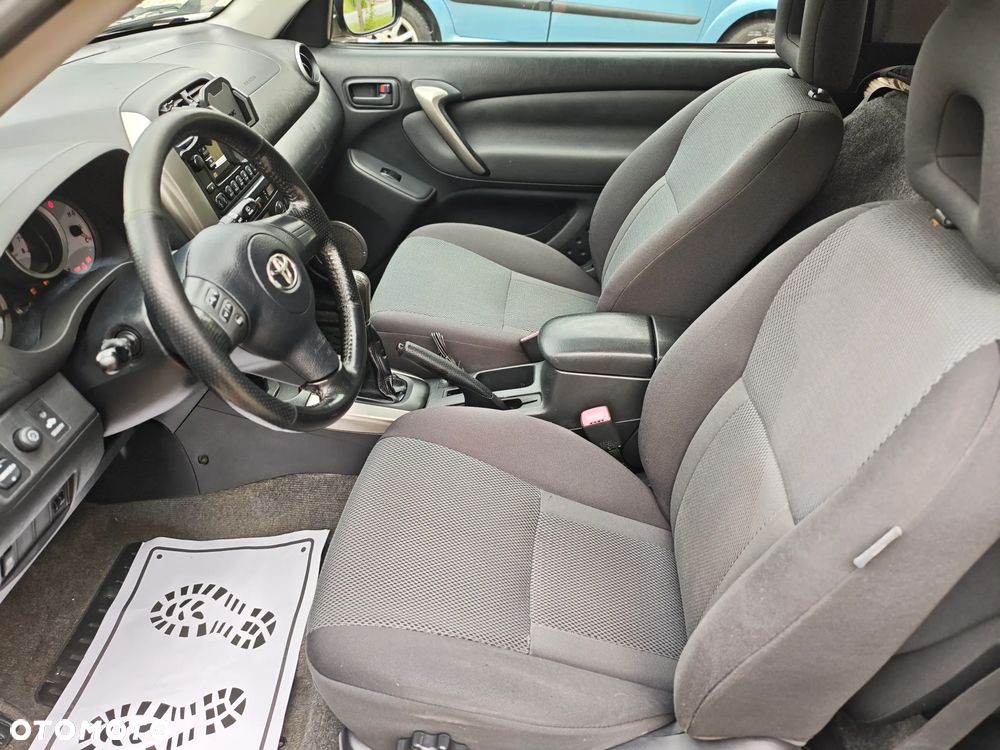 Toyota RAV4 2.0 VVT-i Sol - 16