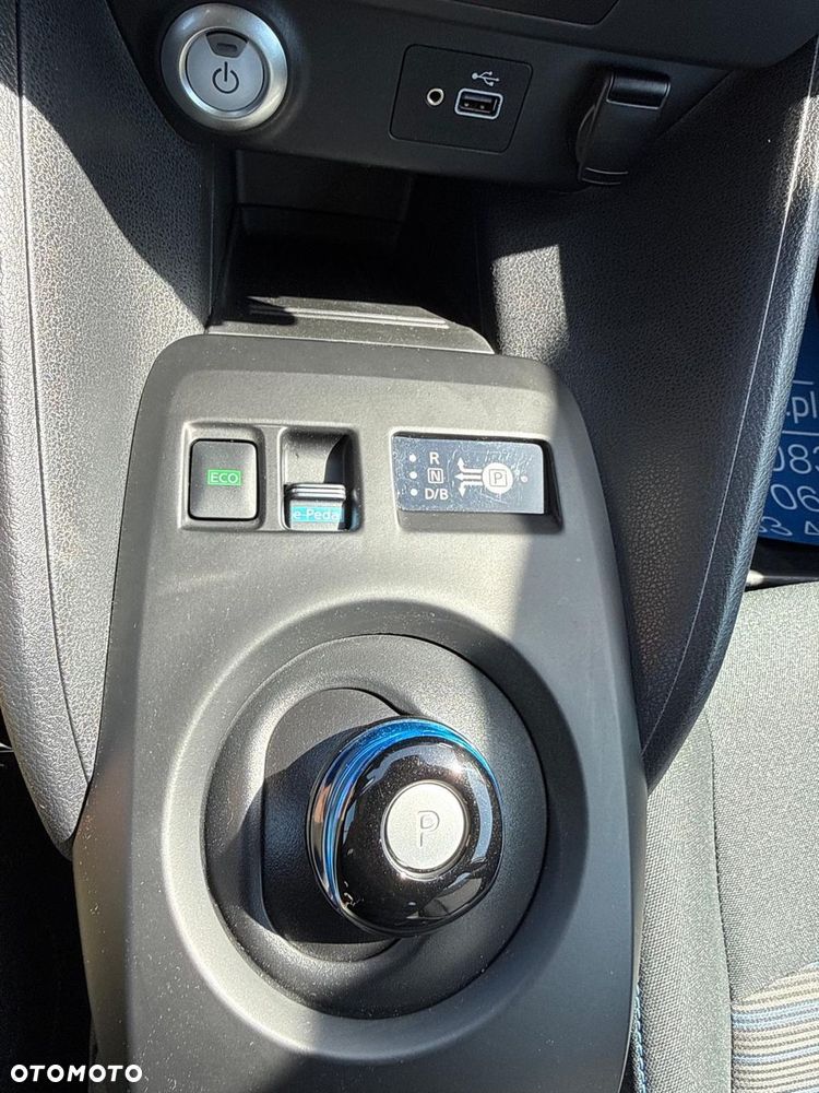 Nissan Leaf 40 kWh Acenta - 28