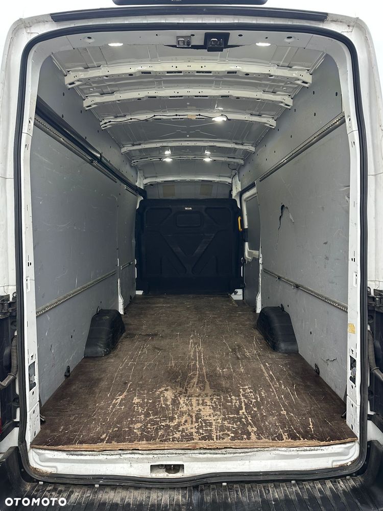 Ford Transit - 17