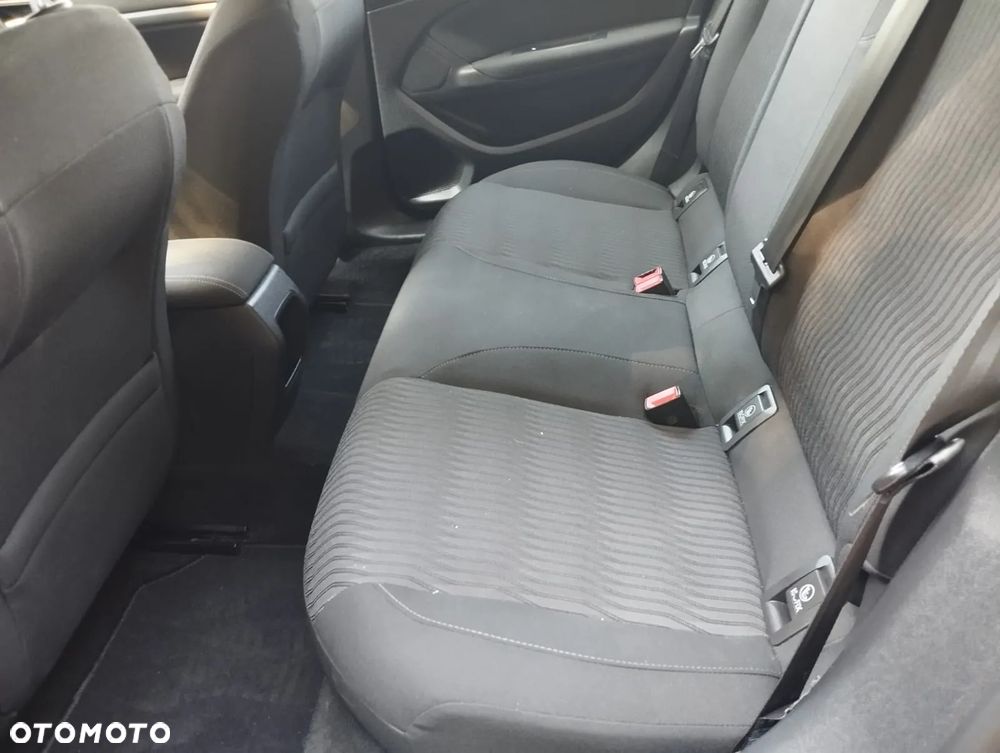 Peugeot 308 PureTech 130 GPF Black Edition - 24