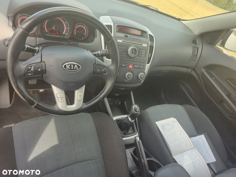 Kia Ceed 1.4 Comfort + - 13