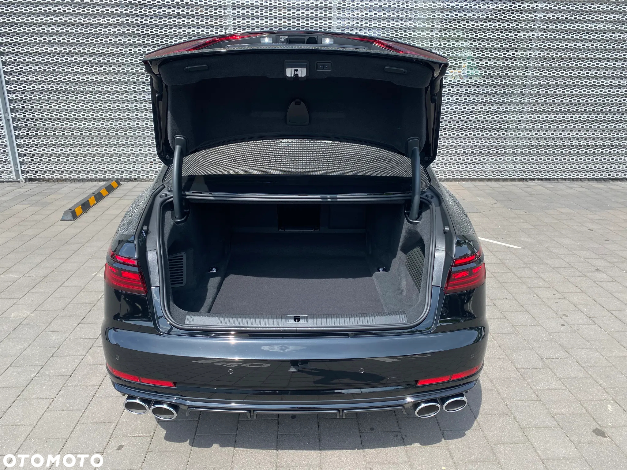 Audi S8 TFSI quattro tiptronic - 11