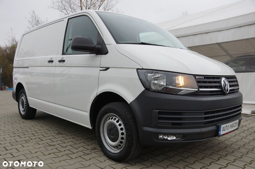 Volkswagen Transporter - 9