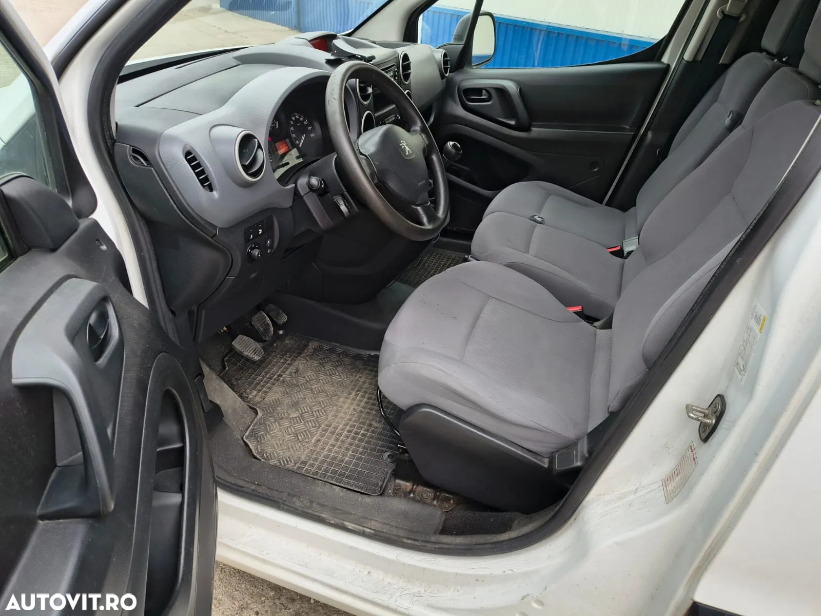 Peugeot Partner - 8