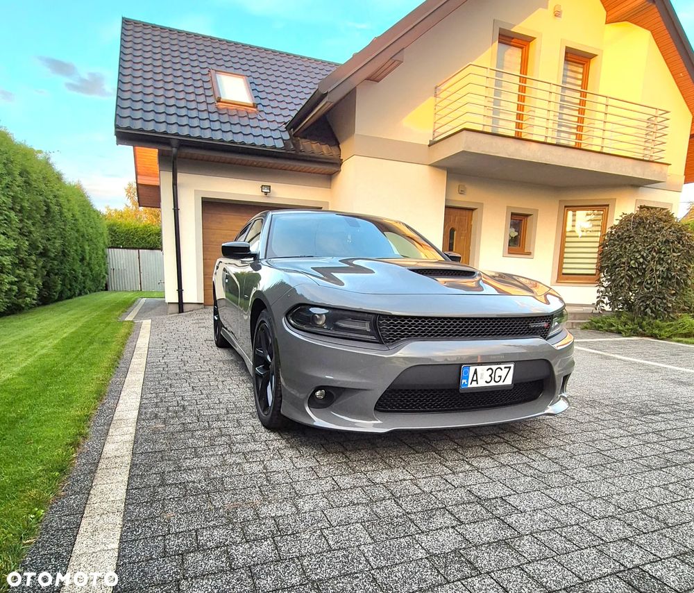 Dodge Charger 5.7 R/T - 2