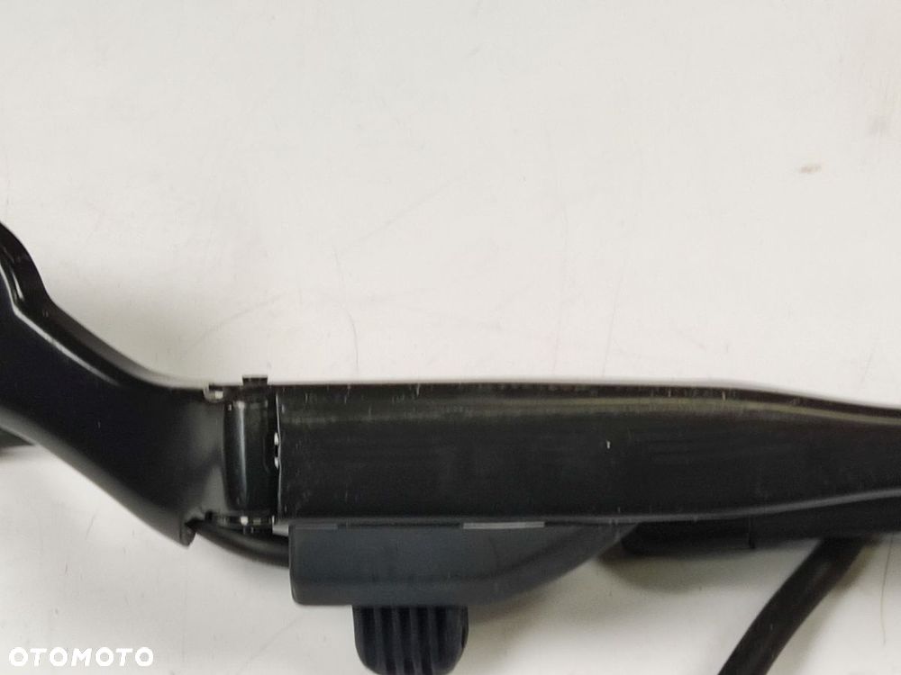 VOLVO XC40 17-21r Ramiona Wycieraczek - 6