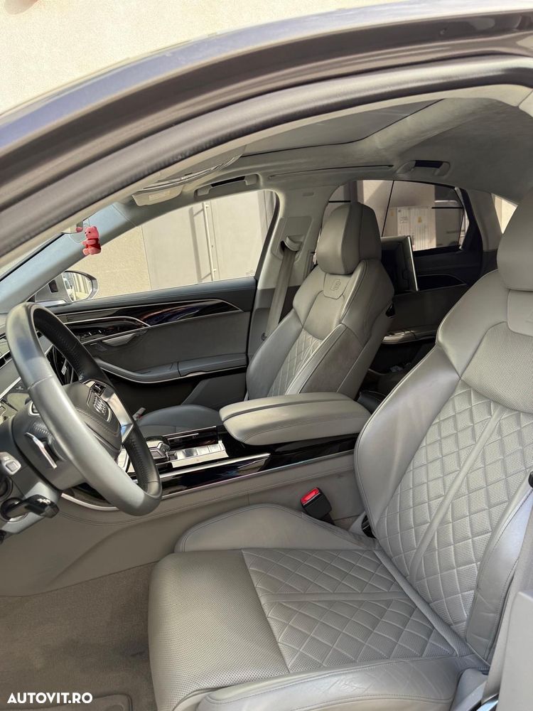 Audi A8 - 6