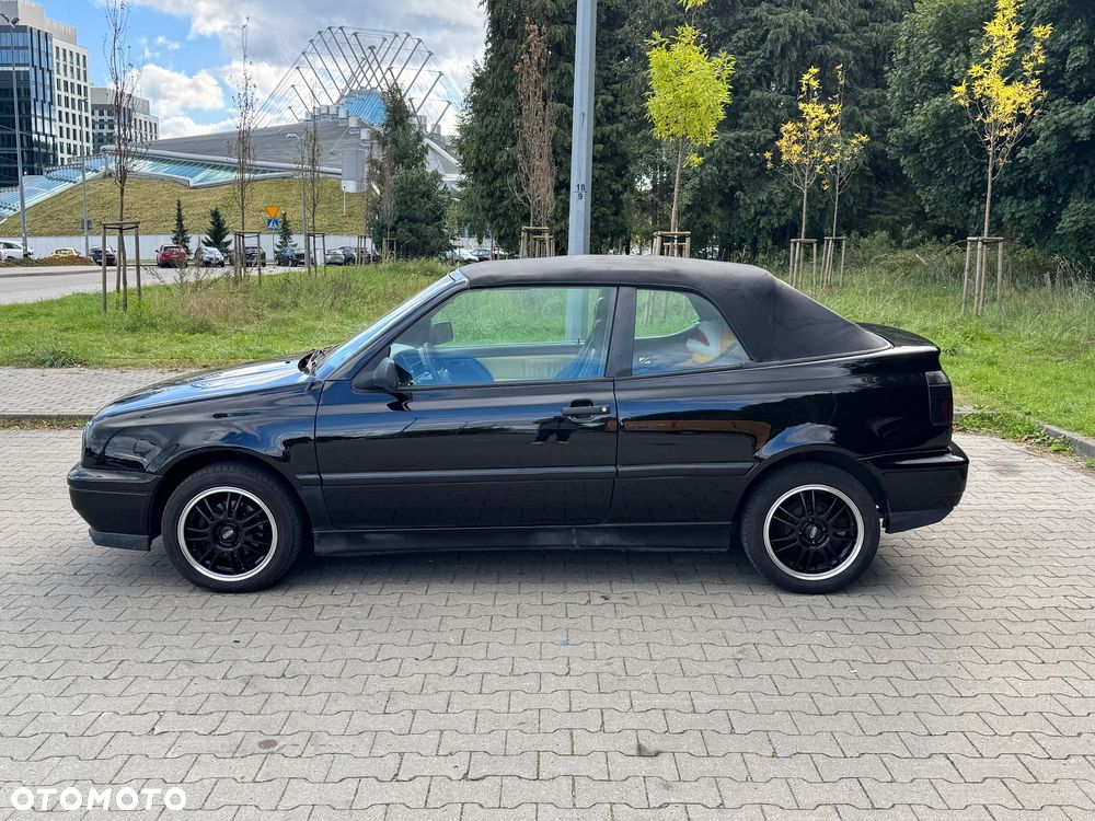 Volkswagen Golf - 2