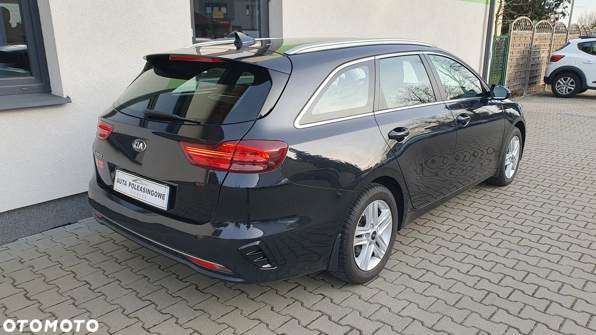 Kia Ceed 1.6 CRDi SCR M - 10