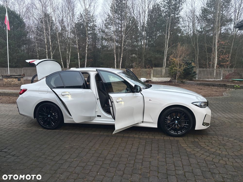 BMW Seria 3 330i xDrive - 40