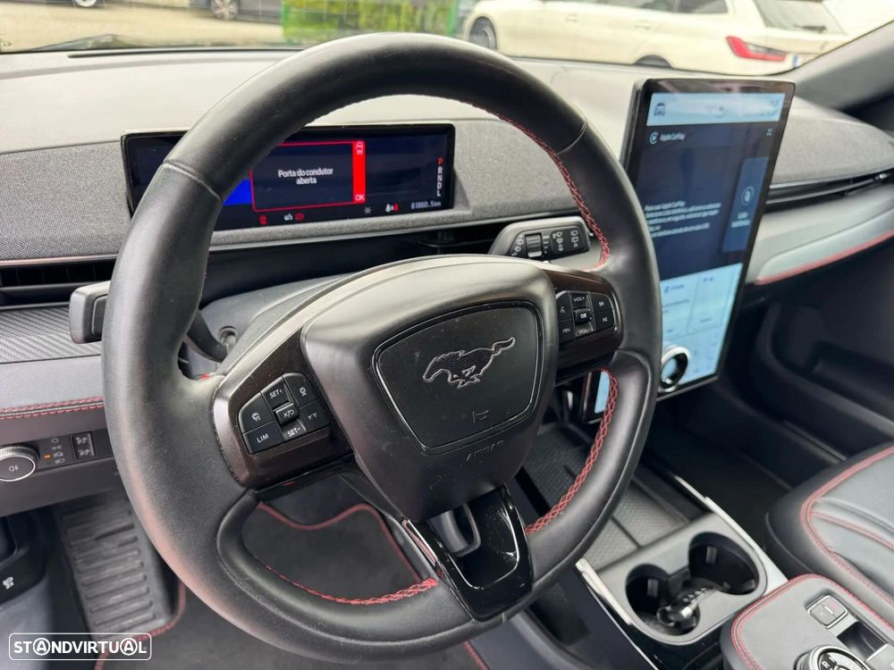 Ford Mustang Mach-E AWD PREMIUM - 29