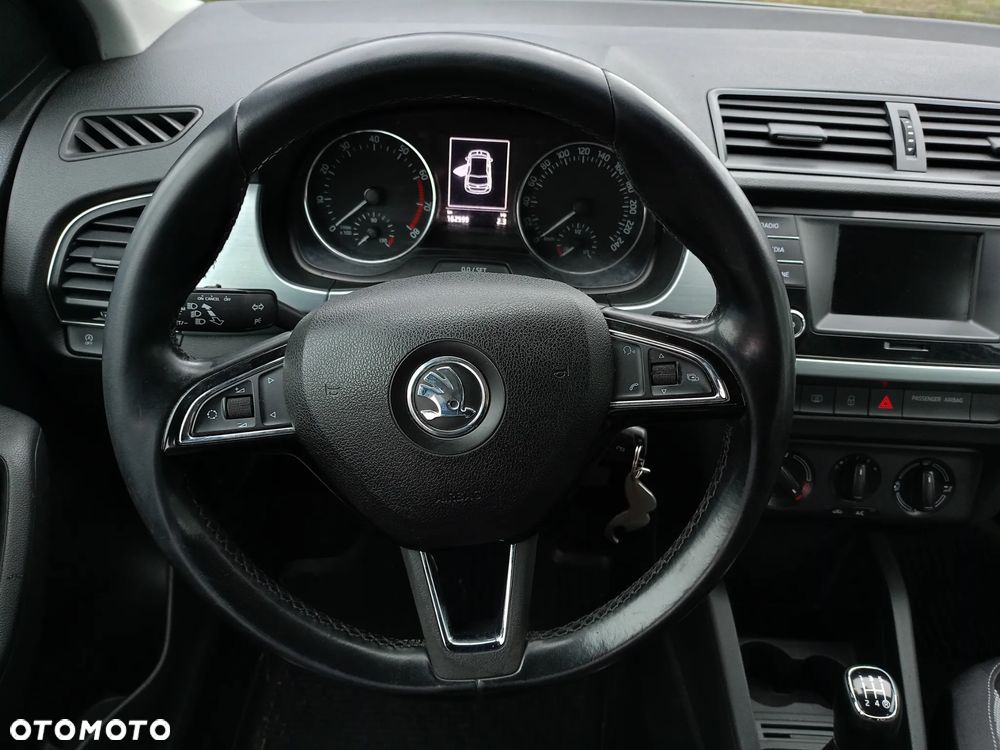 Skoda Fabia - 10