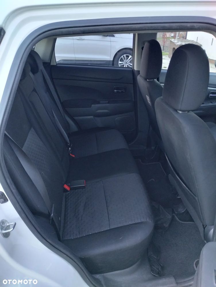 Mitsubishi ASX 1.8 DI-D 2WD Inform - 10