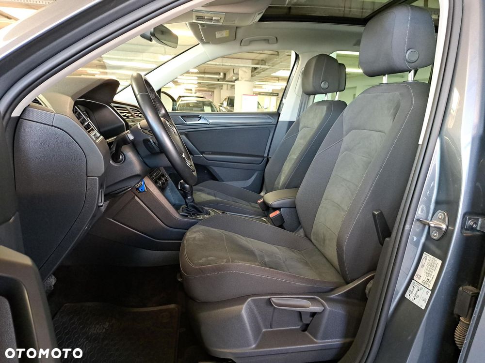 Volkswagen Tiguan - 12