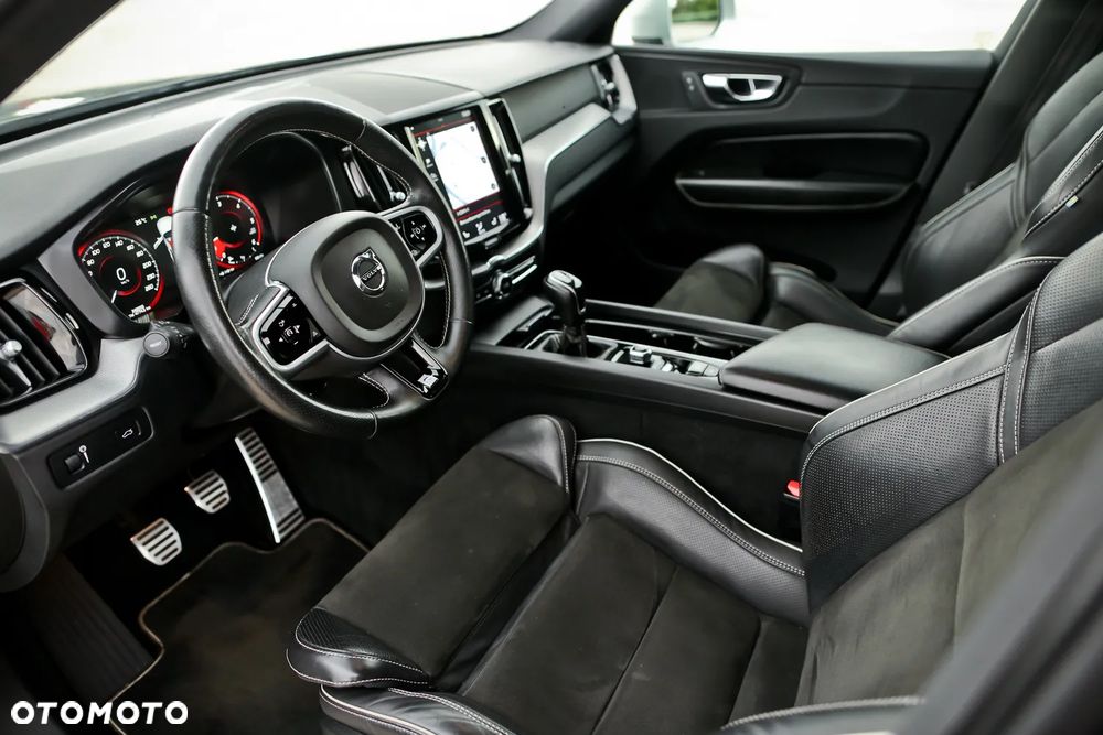 Volvo XC 60 D4 SCR AWD R-Design - 18
