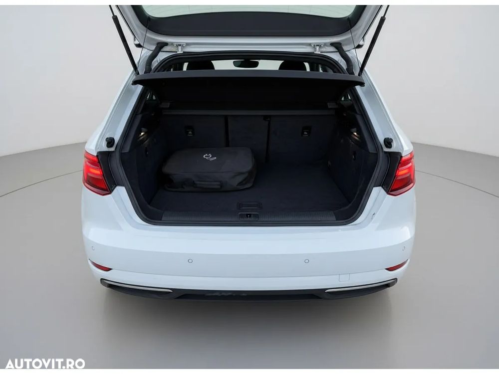 Audi A3 1.4 TFSI Sportback e-tron S line Sportpaket - 20