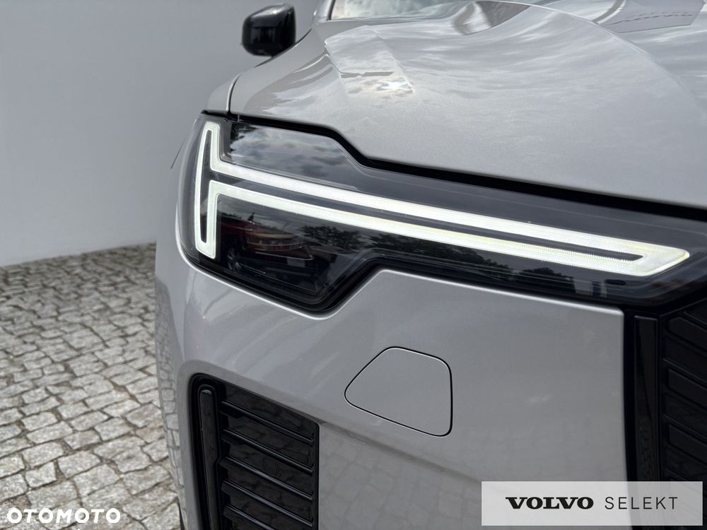 Volvo XC 90 - 8