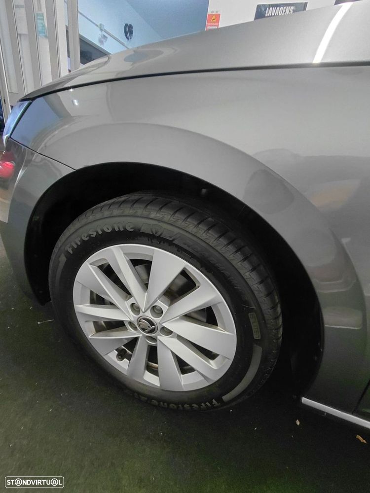 Skoda Scala 1.0 TSI Selection DSG - 30