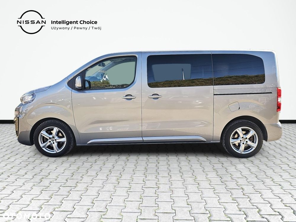 Peugeot Traveller - 9