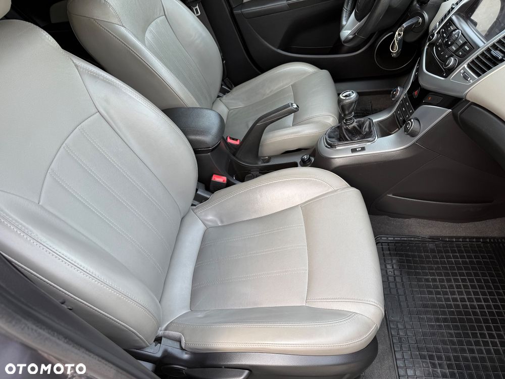 Chevrolet Cruze 1.8 LTZ - 31