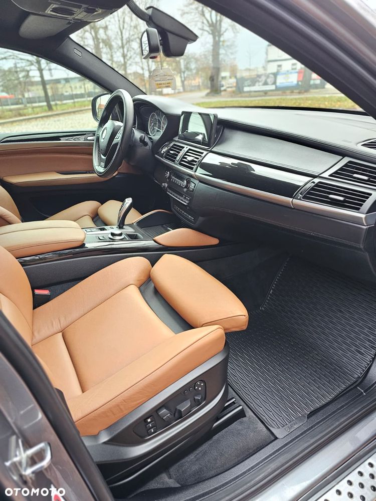 BMW X6 - 36