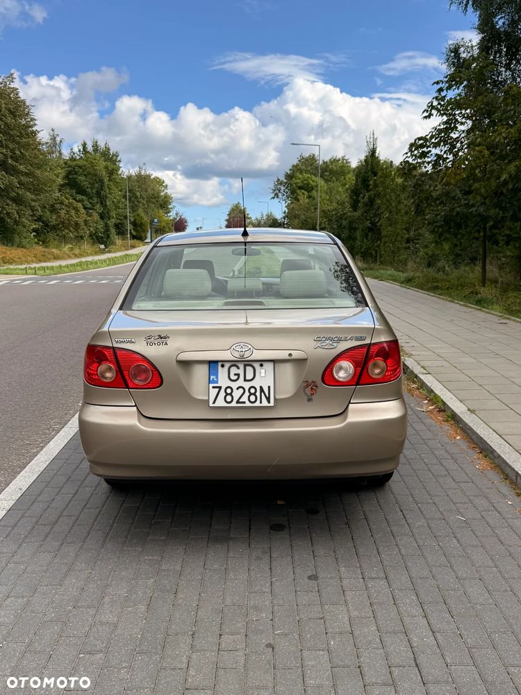 Toyota Corolla - 3
